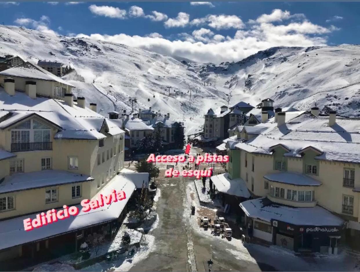 Apartamento Alpino Plaza De Andalucia A Pie De Pistas Sierra Nevada Luaran gambar